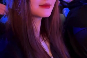 想當(dāng)虎王的女婿！虎王孫軍的女兒曬現(xiàn)場看老爸打球~顏值太高了吧