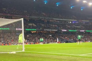 定位球大師！場邊視角看德布勞內送出的任意球助攻！