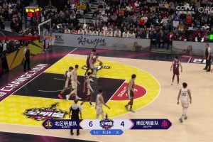 整活時刻??1米86孫銘徽緊貼式背打2米16周琦