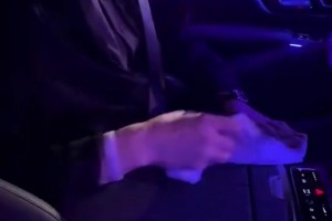 克萊幫球迷簽名，在談到歐文受傷時，克萊：太TM糟糕了！