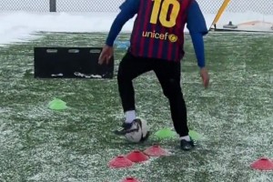 這廣告創(chuàng)意不錯！曼城全員化身“牛仔”！誰最沒有違和感？