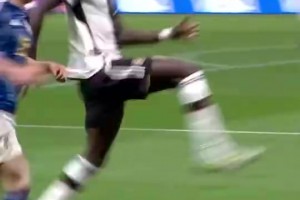 呂迪格曾高抬腿回追日本球員火遍全球??