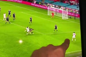 斯特林這個名場面看一次笑一次??