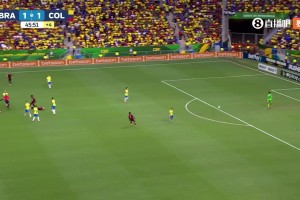 J羅痛苦倒地！加布里埃爾兇猛肘擊J羅脖子，南美是真兇猛啊??