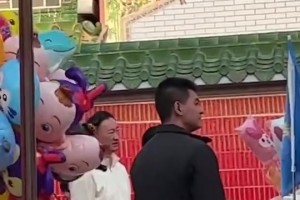 阿隆索：你們這些小兔崽子，再不好好踢我就自己上了啊??