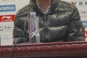 劉維偉妻子三次提及楊鳴！本次事件會(huì)成為影響季后賽的蝴蝶效應(yīng)嗎