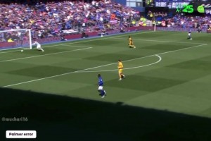 伊鎮(zhèn)門將整大活接回傳球差點漏入球門，隨后全隊堵門??