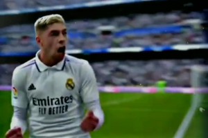 皇馬落后了??瓦倫球員力壓呂迪格頭球破門(mén)