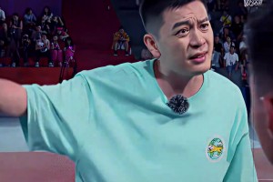 ??對(duì)抗裁判是教練的事！