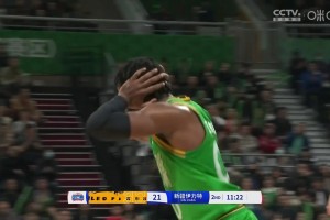 太火了??遼寧奧利弗命中三分??做出莫蘭特同款扔手雷慶祝動(dòng)作