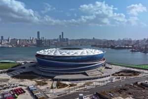 三面環(huán)海的專業(yè)足球場(chǎng)！這就是大連梭魚(yú)灣專業(yè)足球場(chǎng)