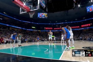 不敢睜開眼希望是我的幻覺！灰熊一波16-0，已經(jīng)領(lǐng)先雷霆近30分了！