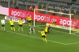 單場(chǎng)兩球三助！羅伊斯經(jīng)典戰(zhàn)：22年率隊(duì)笑傲普魯士德比！