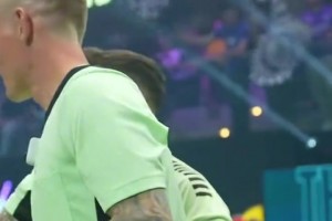 克羅斯擔(dān)任裁判執(zhí)法偶像聯(lián)賽！他若堅(jiān)守伯納烏，皇馬怎會(huì)陷入困境