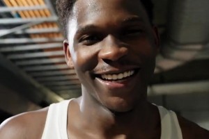 開心到停不下來！華子賽后一路大笑：Wolves in 5?。? >
                                        </div>
                                    </div>
                                    <div   id=