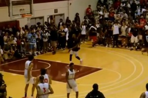 詹姆斯和戈登把賽前熱身變成扣籃大賽 不知道韋德會(huì)給誰(shuí)滿分？