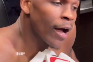 華喬丹皮實，成為超巨的前提就是耐殺??