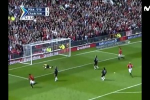 范尼在02/03賽季的這些表現(xiàn)，給曼聯(lián)球迷留下了深刻的印象