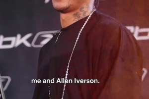 Ella現(xiàn)場坐在易建聯(lián)肩膀，倆人這體型差距還以為父女呢