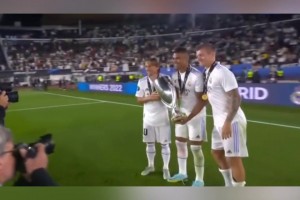 一代人青春散場！克羅斯已退役，卡塞米羅歐聯(lián)失冠，魔笛離隊(duì)！