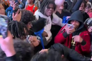 市長承受了一切！紐約球迷贏球法克吹楊 輸球也法克吹楊????