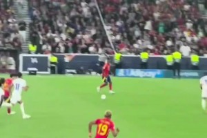 佩德里雜耍停球引球迷驚呼，隨后前插破門真漂亮