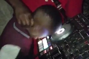 按在地上摩擦？網(wǎng)友惡搞歐國(guó)聯(lián)決賽門(mén)德斯vs亞馬爾????