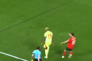 在B席面前，亞馬爾還是嫩了點??