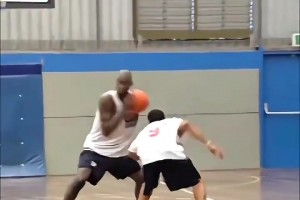 這身高，這運控！當年加內特單挑美國全隊！一手中投大殺器！