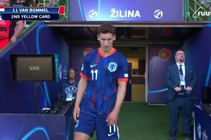 2分鐘連吃兩黃被罰下！范博梅爾之子魯本-范博梅爾歐青賽染紅！