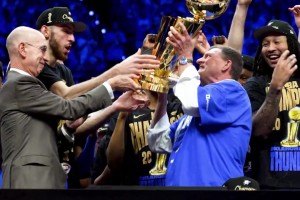 OKC永遠(yuǎn)不會(huì)忘記的時(shí)刻！搬到俄城以來(lái)隊(duì)史首冠