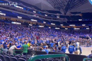 依然不滿那筆交易啊！獨(dú)行俠球迷在選中弗拉格后高喊fire nico！