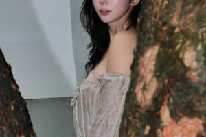 這身材誰見了不迷糊??！源哥張曼源：最近白白胖胖的沒有煩惱 ~