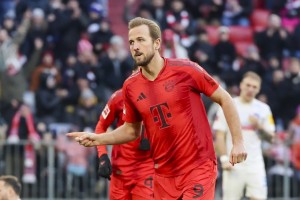 球星集錦：英格蘭全能射手——?jiǎng)P恩！頭頂腳踢無(wú)所不能