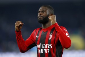 球員集錦：前鋒和他拼速度？回追敏捷&上搶果斷&覆蓋面大的托莫里