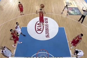 王治郅面對亞洲球隊內(nèi)線有多強(qiáng)？這腳步就夠現(xiàn)在年輕人學(xué)一陣子了