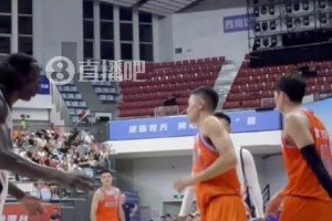 網(wǎng)友自制新賽季弗拉格濃眉同臺(tái)畫(huà)面！期待兩位美國(guó)之子的合體