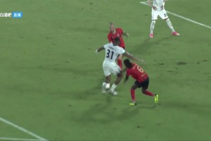 禁區(qū)里跳舞??，中甲大連鯤城外援馬賽回旋+撥球過人+暴射破門