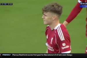 多克突破1V2小角度爆射造烏龍！利物浦3-0領(lǐng)先畢巴！