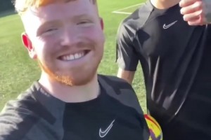 太搞了！外網(wǎng)動畫惡搞：利物浦球員歡慶努涅斯去新月！