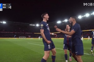 大巴黎打破僵局！杜埃傳中被擋出，法比安禁區(qū)內(nèi)打門得手！