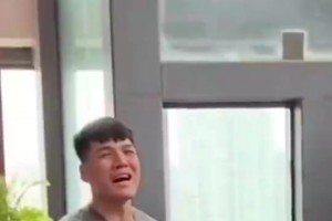 正式被從廣東交易到廣州！此前朱芳雨喊話陳國(guó)豪：有沒(méi)有興趣來(lái)廣東