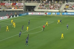 荷蘭2-0領(lǐng)先！立陶宛解圍不利，昆滕-廷伯小角度推射破門(mén)