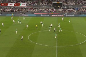開場(chǎng)閃擊！格納布里單刀挑射破門，德國(guó)1-0領(lǐng)先北愛爾蘭！