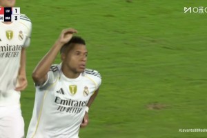 皇馬3-1領(lǐng)先萊萬(wàn)特！姆巴佩造點(diǎn)，親自主罰勺子點(diǎn)球打進(jìn)