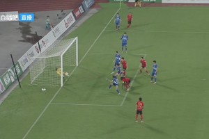 ??這球進(jìn)了嗎？中甲賽場驚現(xiàn)門線懸案，最終邊裁示意進(jìn)球有效
