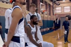 濃眉+歐文+克萊+弗拉格！獨(dú)行俠四巨頭定妝照 新賽季走多遠(yuǎn)？