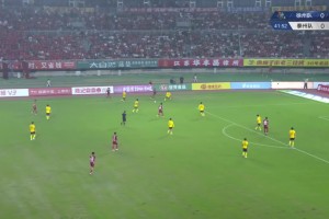 徐州隊(duì)率先進(jìn)球！1-0領(lǐng)先泰州隊(duì)