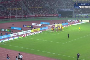 雖然沒進(jìn)，但是可以看出，徐州這個(gè)角球戰(zhàn)術(shù)一定精心演練過