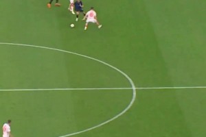 央媽蘇超轉播畫面出現大紕漏！網友：以為自己眼花了??